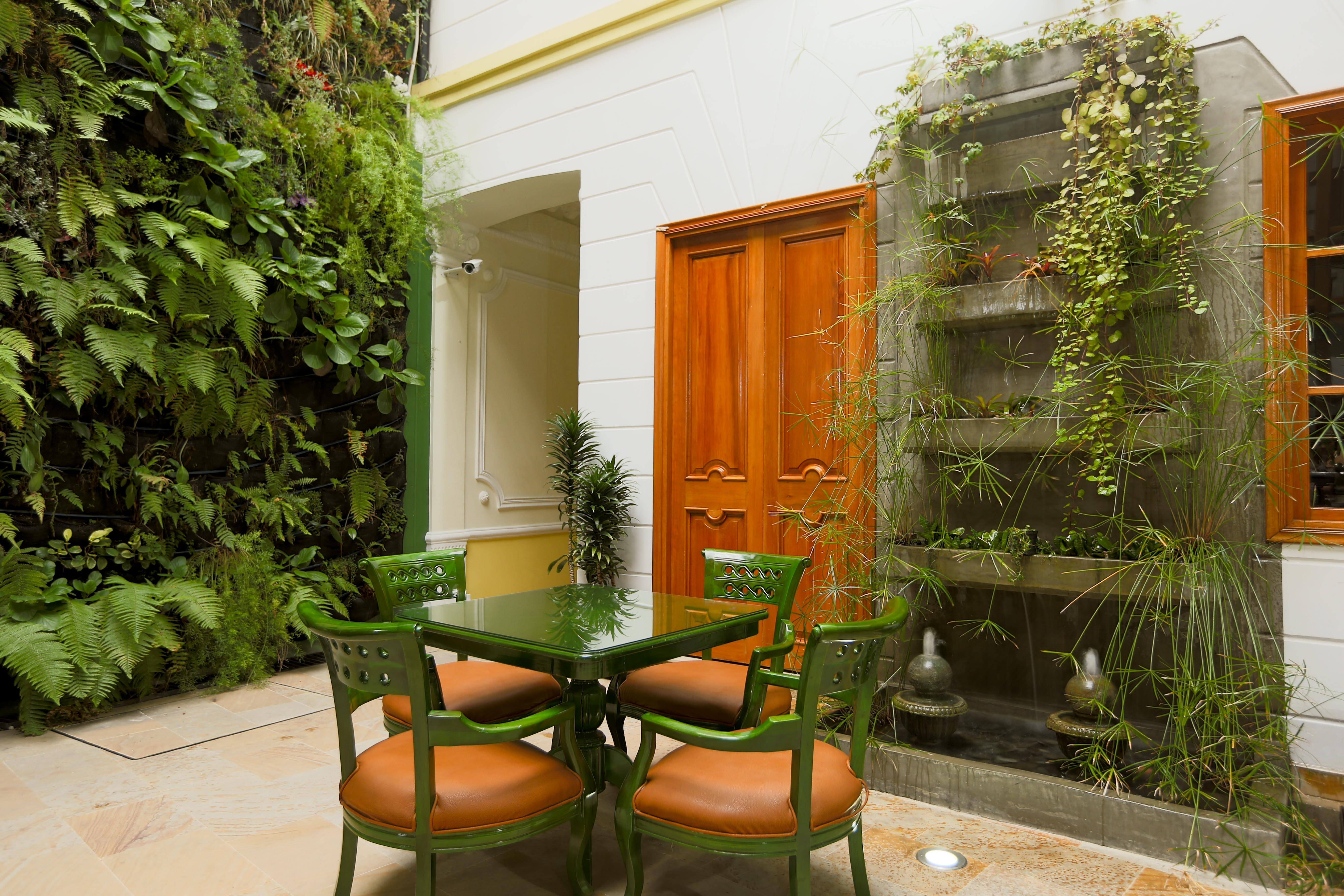 Hotel Santa Lucia Boutique Spa Bogotá Esterno foto Living wall in a home