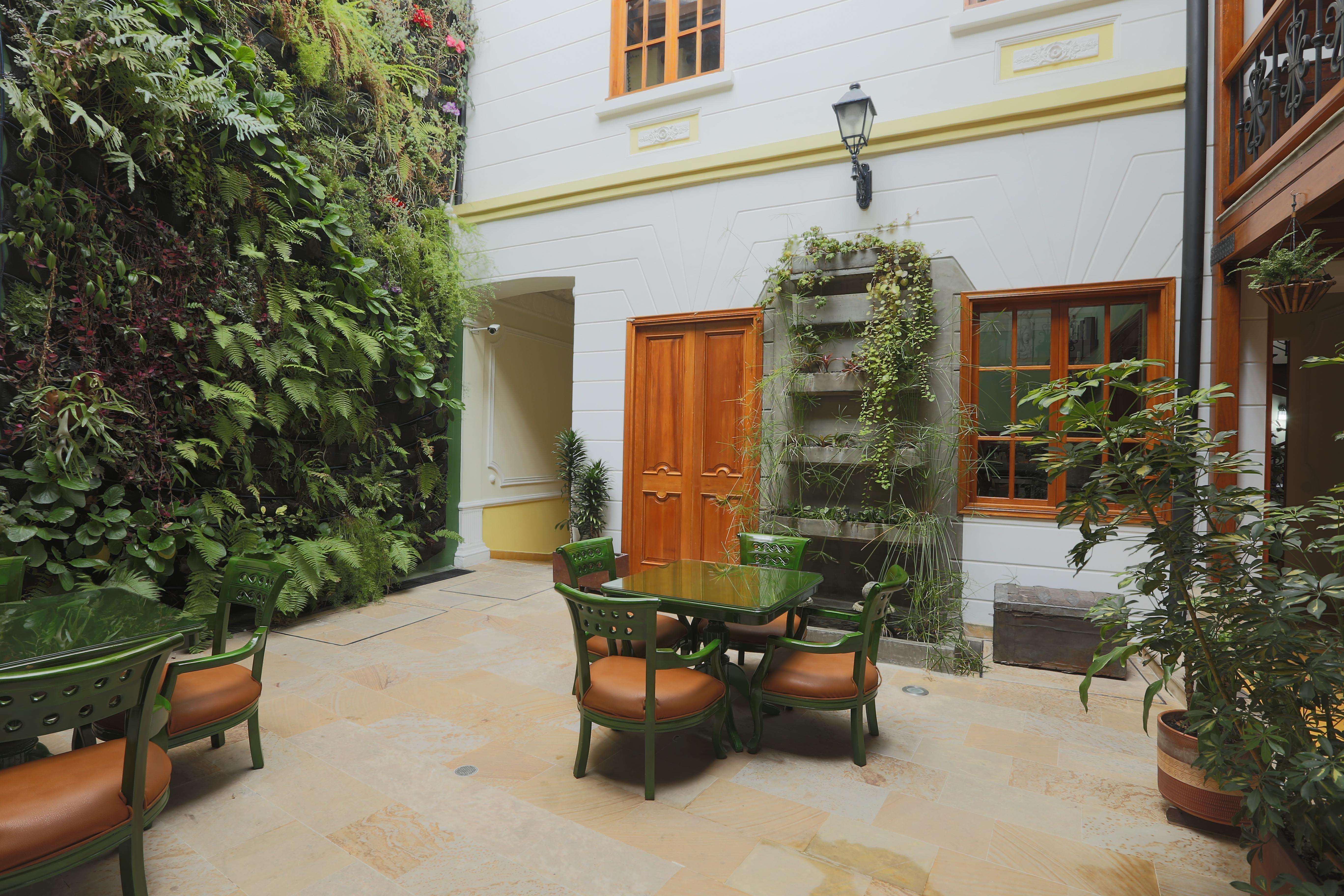 Hotel Santa Lucia Boutique Spa Bogotá Esterno foto Patio of the hotel