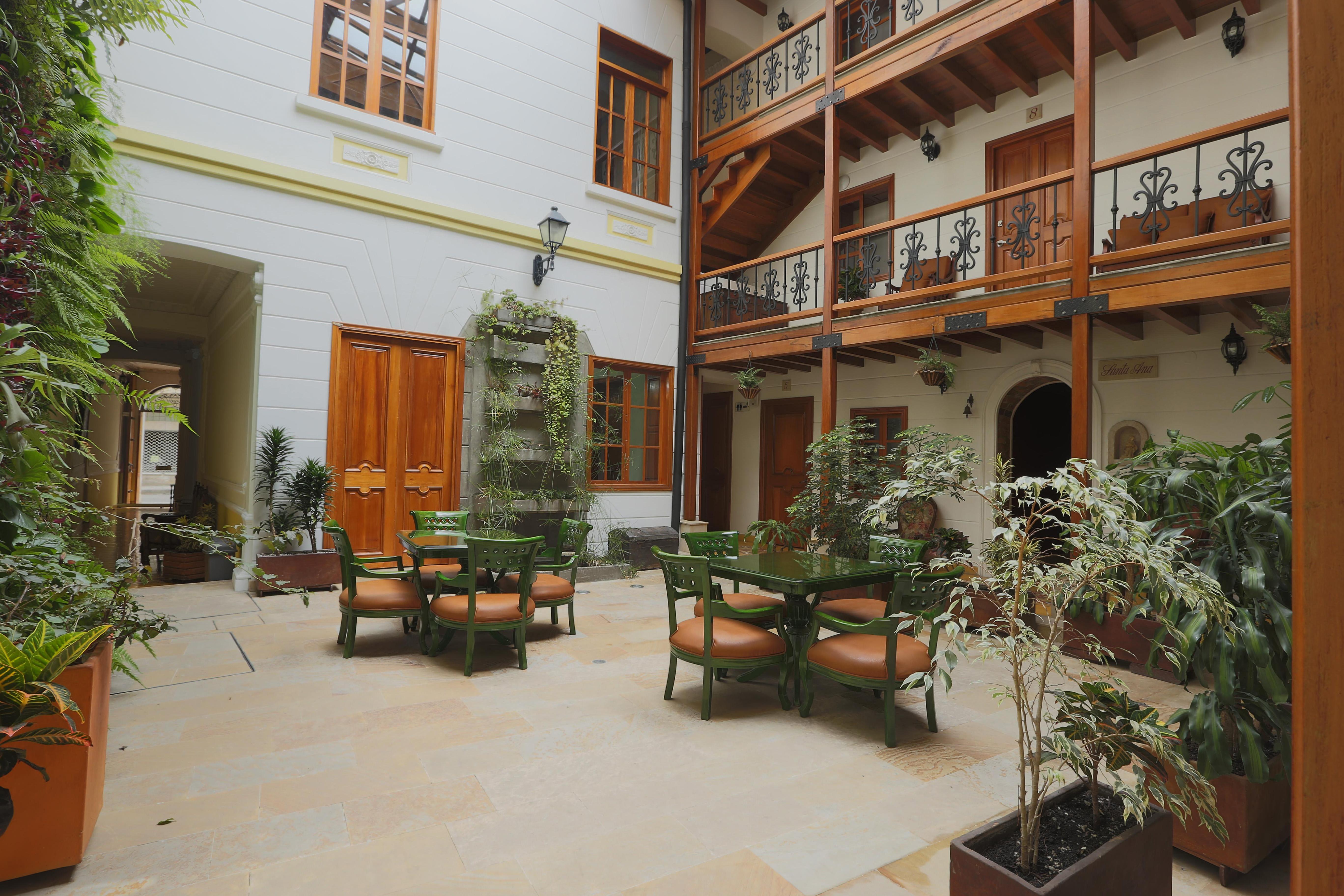 Hotel Santa Lucia Boutique Spa Bogotá Esterno foto Patio of the hotel