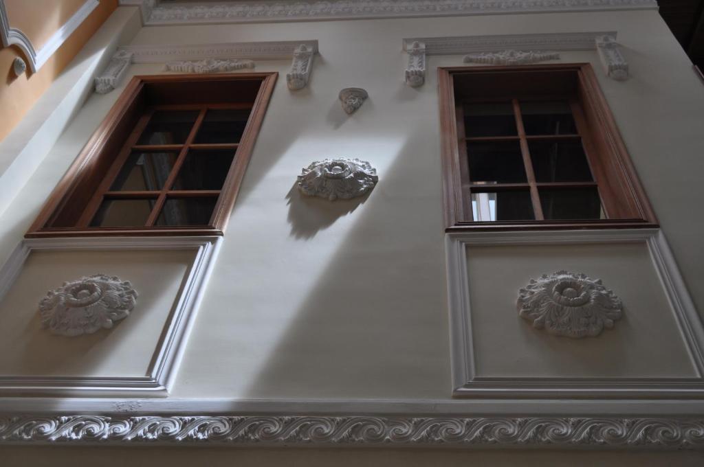 Hotel Santa Lucia Boutique Spa Bogotá Esterno foto The windows of the house